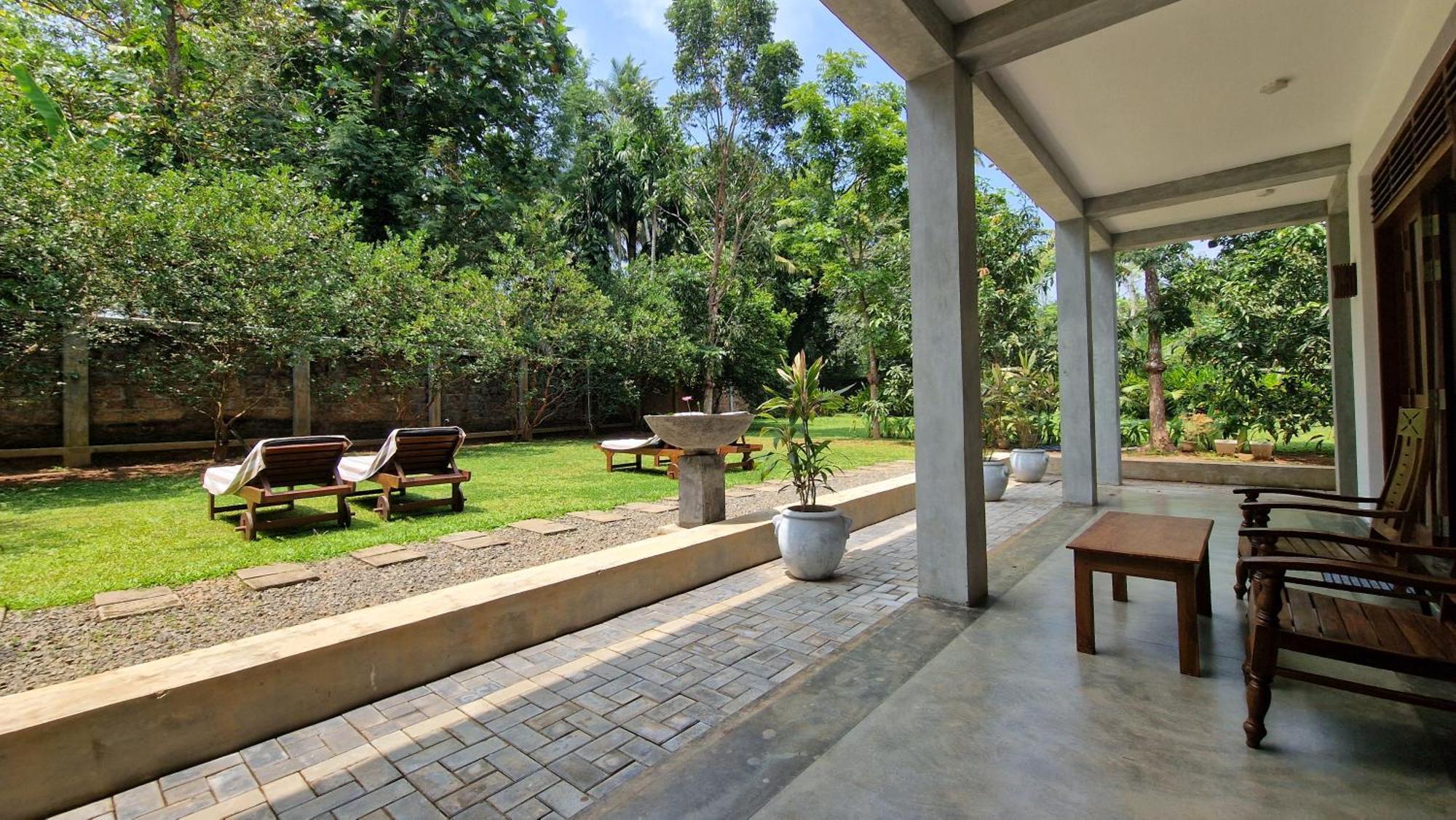 Villa Arana Bentota Extérieur photo